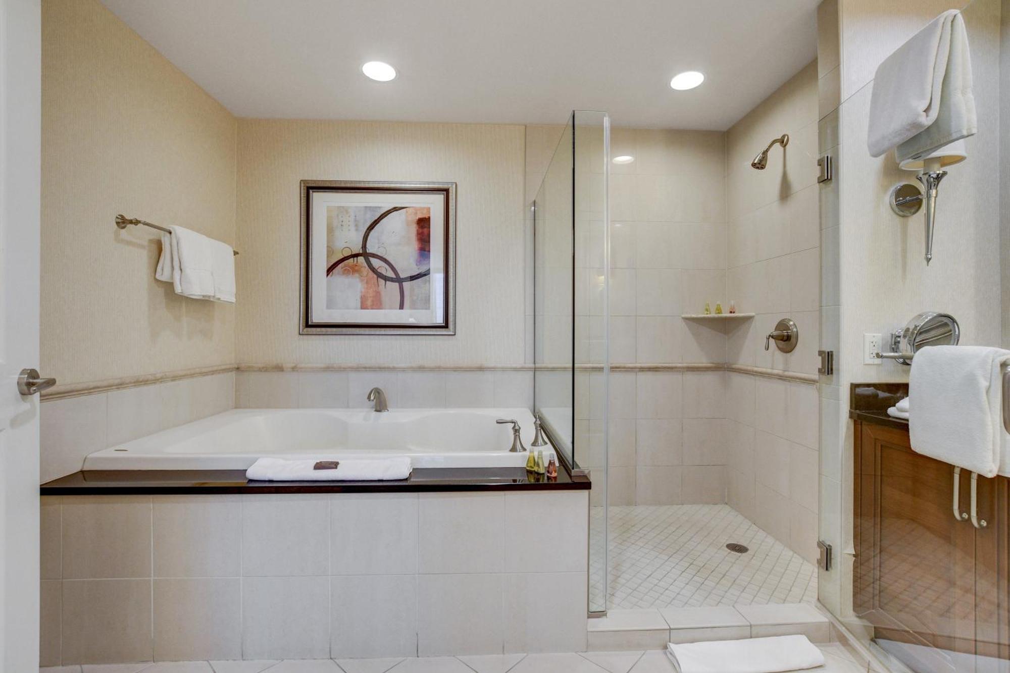 The Fantasy Suite Mgm Signature Pool View Las Vegas Exterior foto