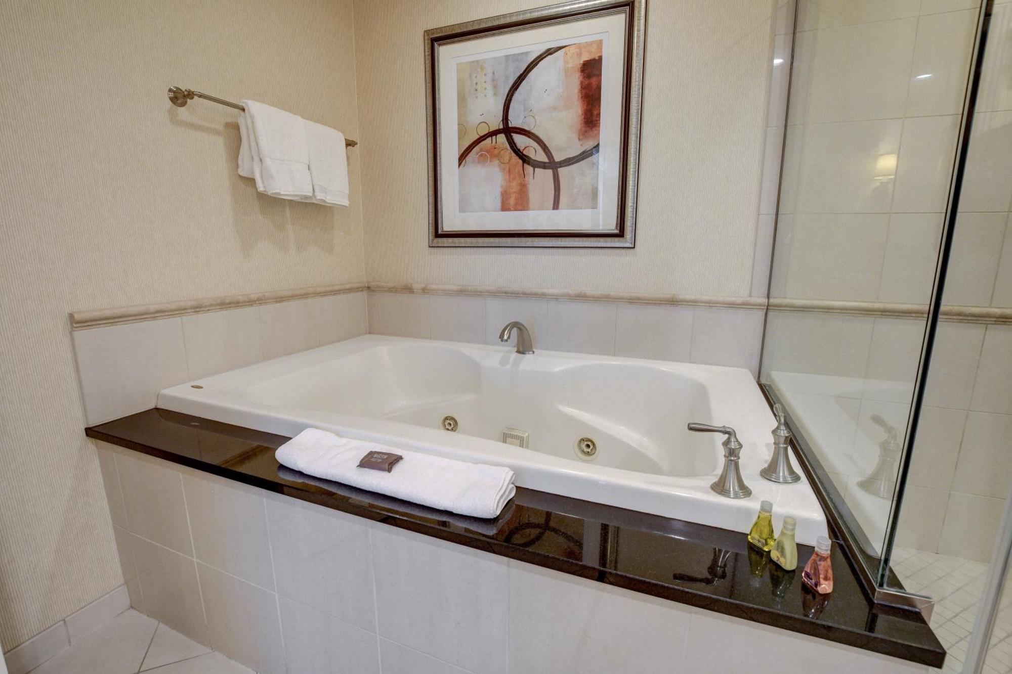 The Fantasy Suite Mgm Signature Pool View Las Vegas Exterior foto